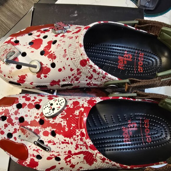 Crocs Classic Clog Friday The 13th 212073-90H Size 10 Mens New JASON VORHEES NEW - Picture 8 of 13